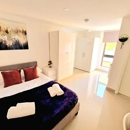 Gæstehus En-suites - Retreat With Kitchenette- Lgi Hospital- Free 5g Wifi & Netflix- - Contractors - Short 3*