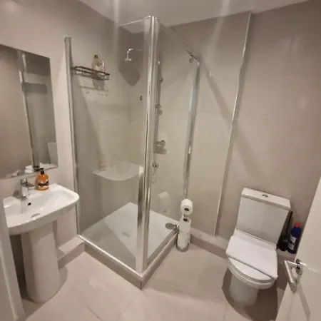 Guest house En-suites - Retreat With Kitchenette- Lgi Hospital- Free 5g Wifi & Netflix- - Contractors - Short 3*